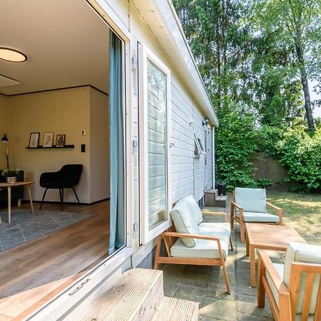 Chalet Met Eigen Tuin Aan De Veluwse Bosrand Putten Extérieur photo