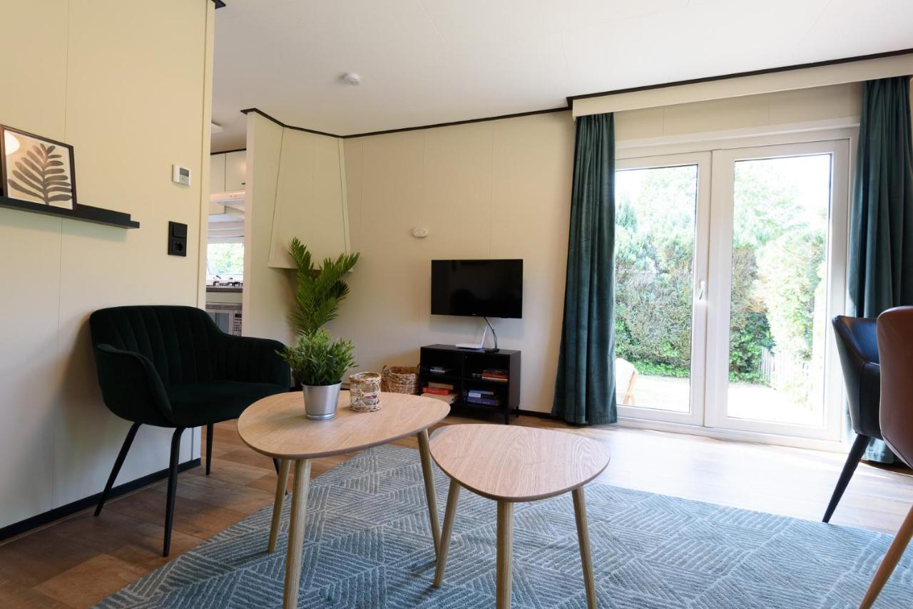 Chalet Met Eigen Tuin Aan De Veluwse Bosrand Putten Extérieur photo